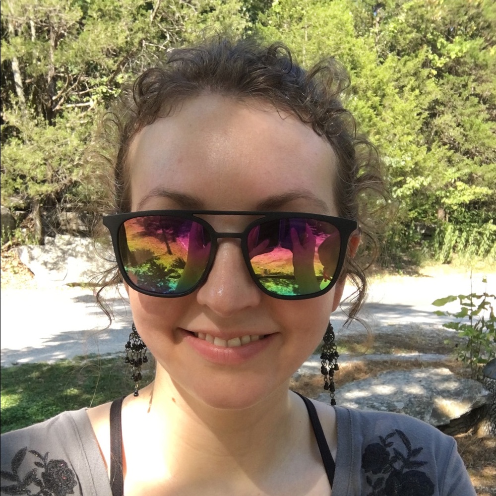 Meet your Posher, Natalie